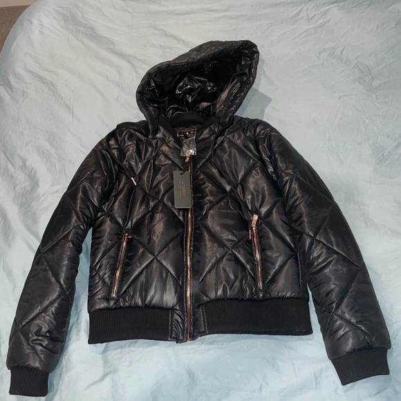 L’URV Puffer Jacket - Picture 2 of 5